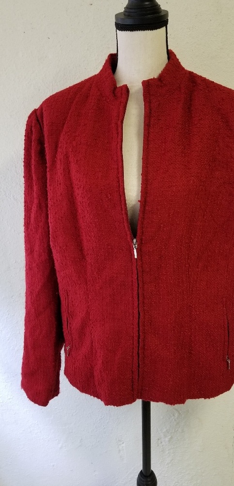 Red Jacket - Picture 2 of 6